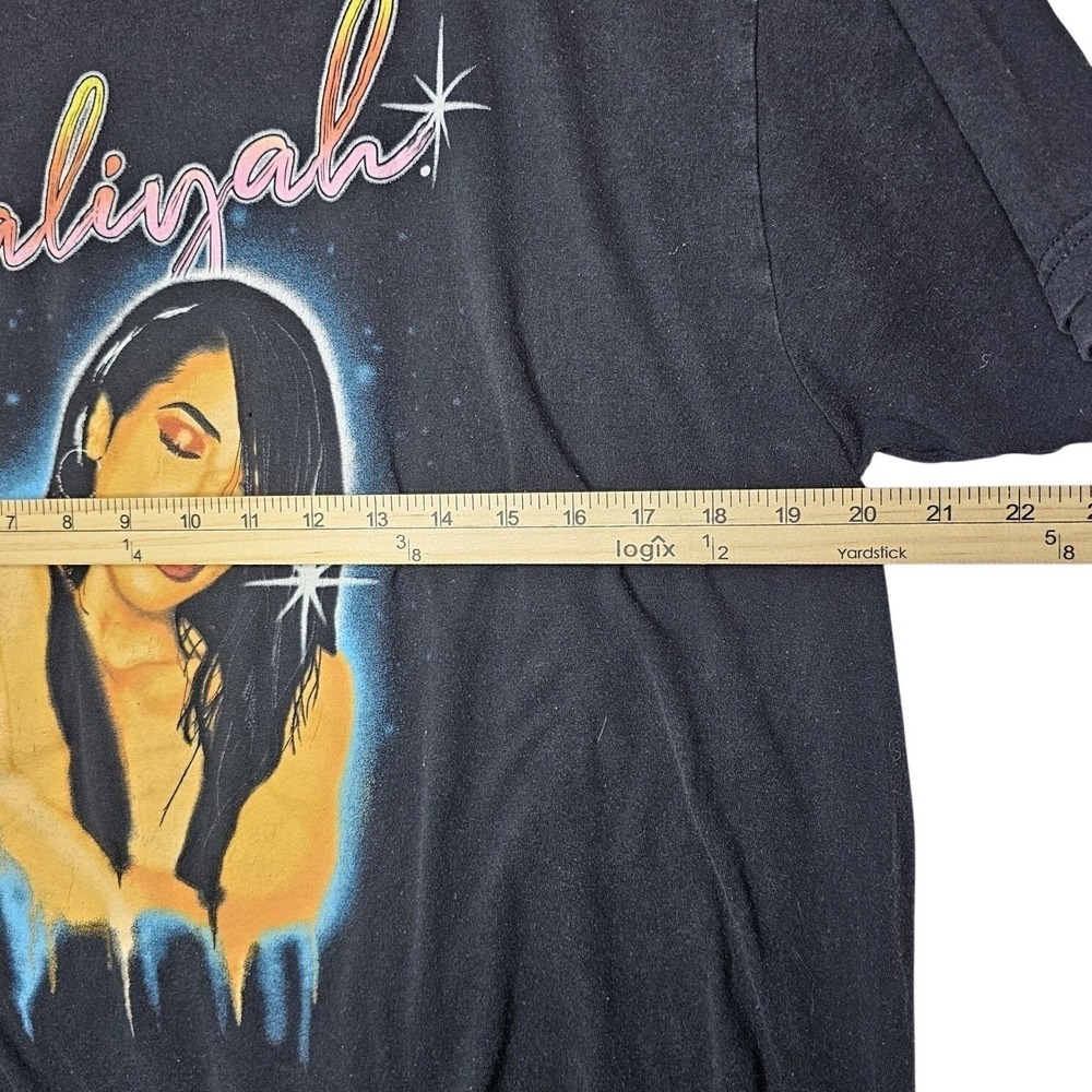 Aaliyah Graphic T-Shirt Mens XL Black Airbrush Portrait R&B Music 100% Cotton - Picture 9 of 10